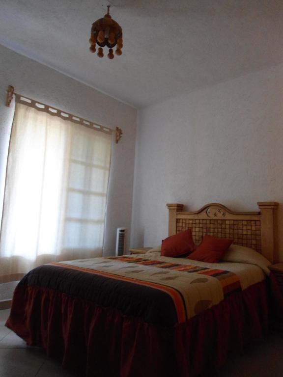 Posada Los Robles Tepoztlan Phòng bức ảnh